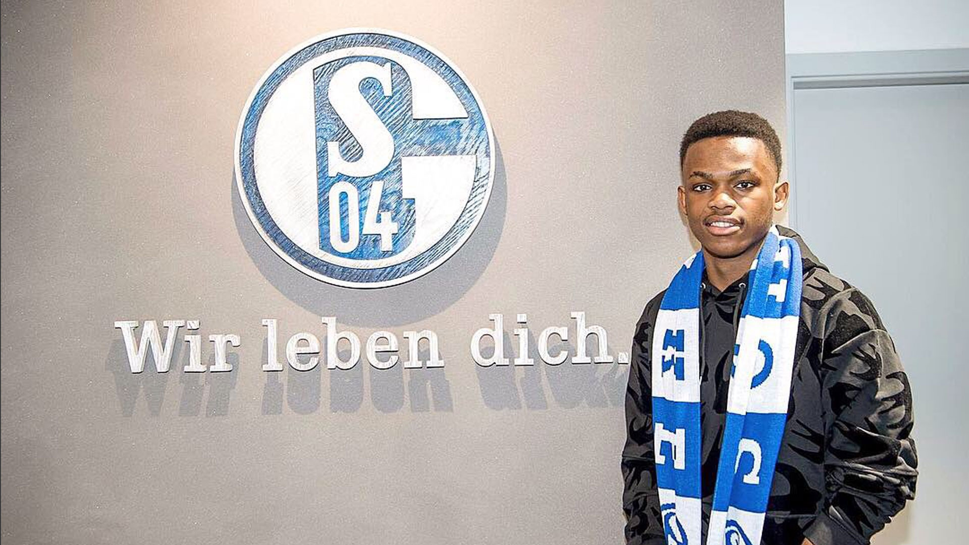 探讨艾克森 探讨艾克森