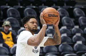 幕战变得不 幕战变得不