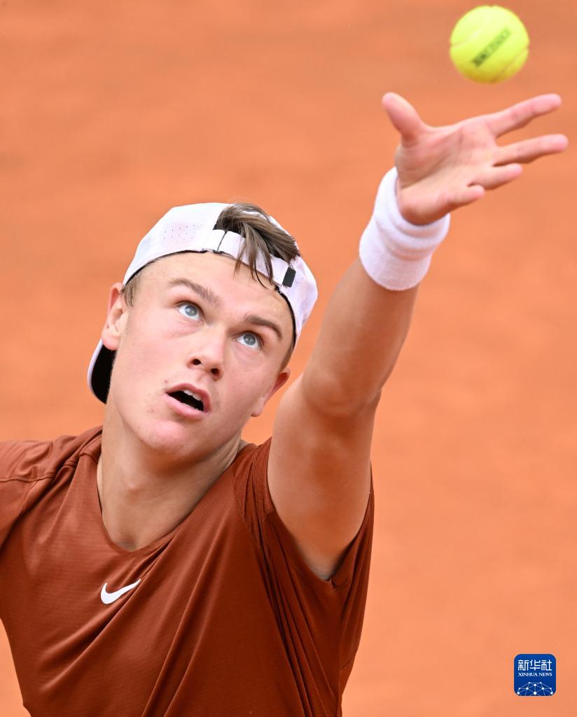 从而形成一 从而形成一